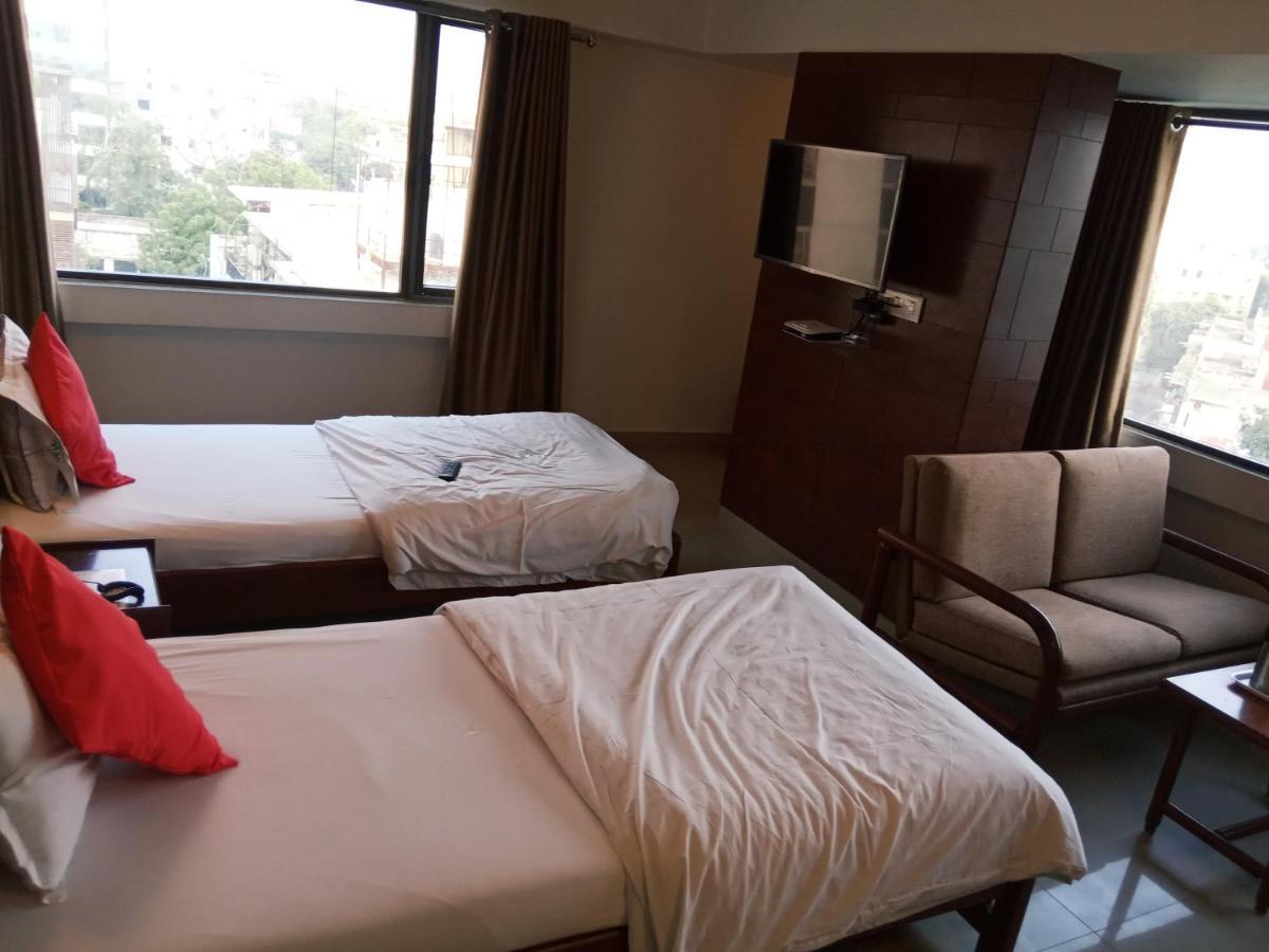 Hotel Apex Ahmedabad Luaran gambar