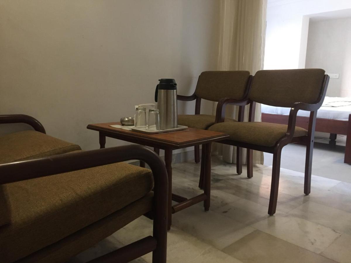 Hotel Apex Ahmedabad Luaran gambar