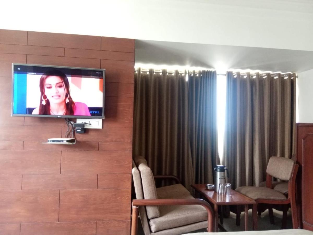 Hotel Apex Ahmedabad Luaran gambar