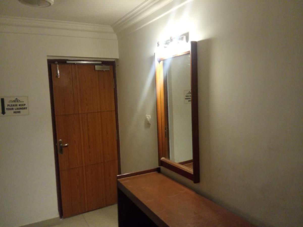 Hotel Apex Ahmedabad Luaran gambar