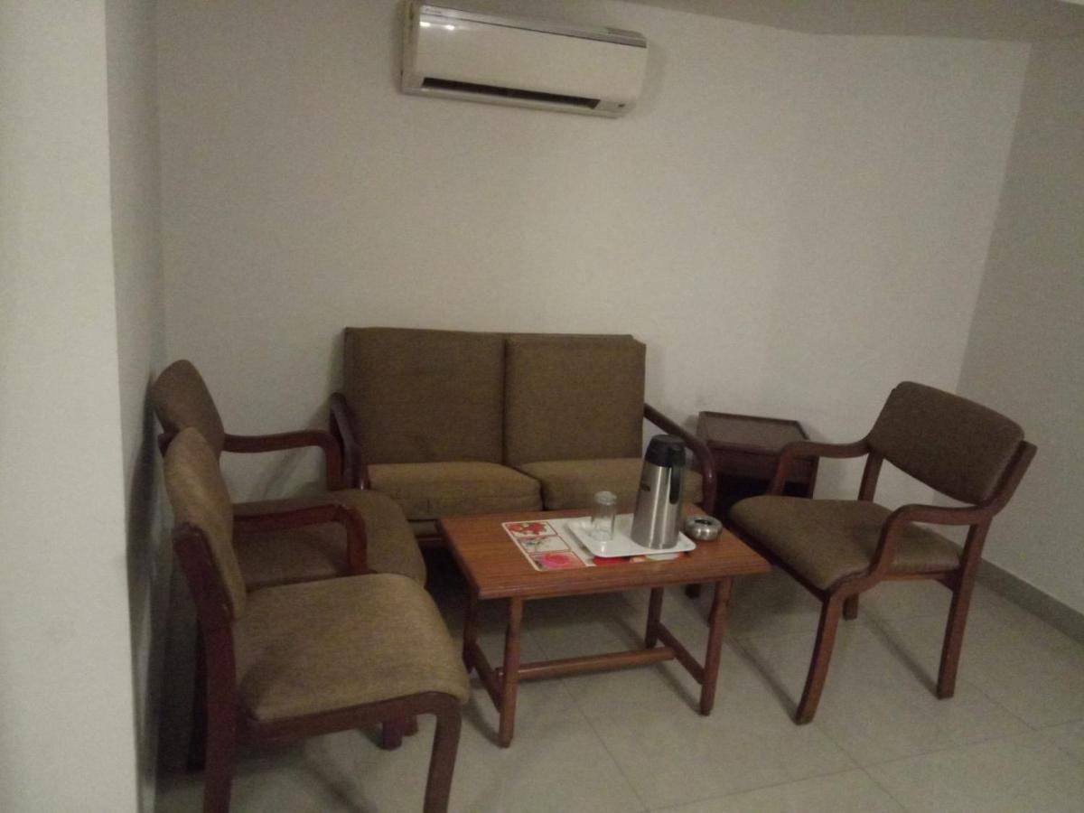 Hotel Apex Ahmedabad Luaran gambar